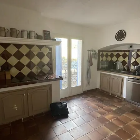 Maison Provencale, Vue - 8 Pers. - Fr-1-822-21 Holiday home *